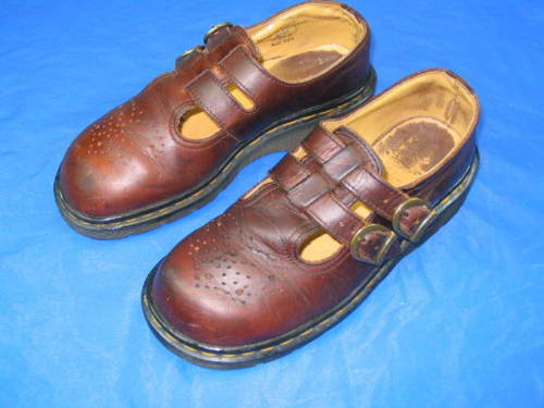 画像: Dr. Martens Brown Slip-On Shoes Size 6  